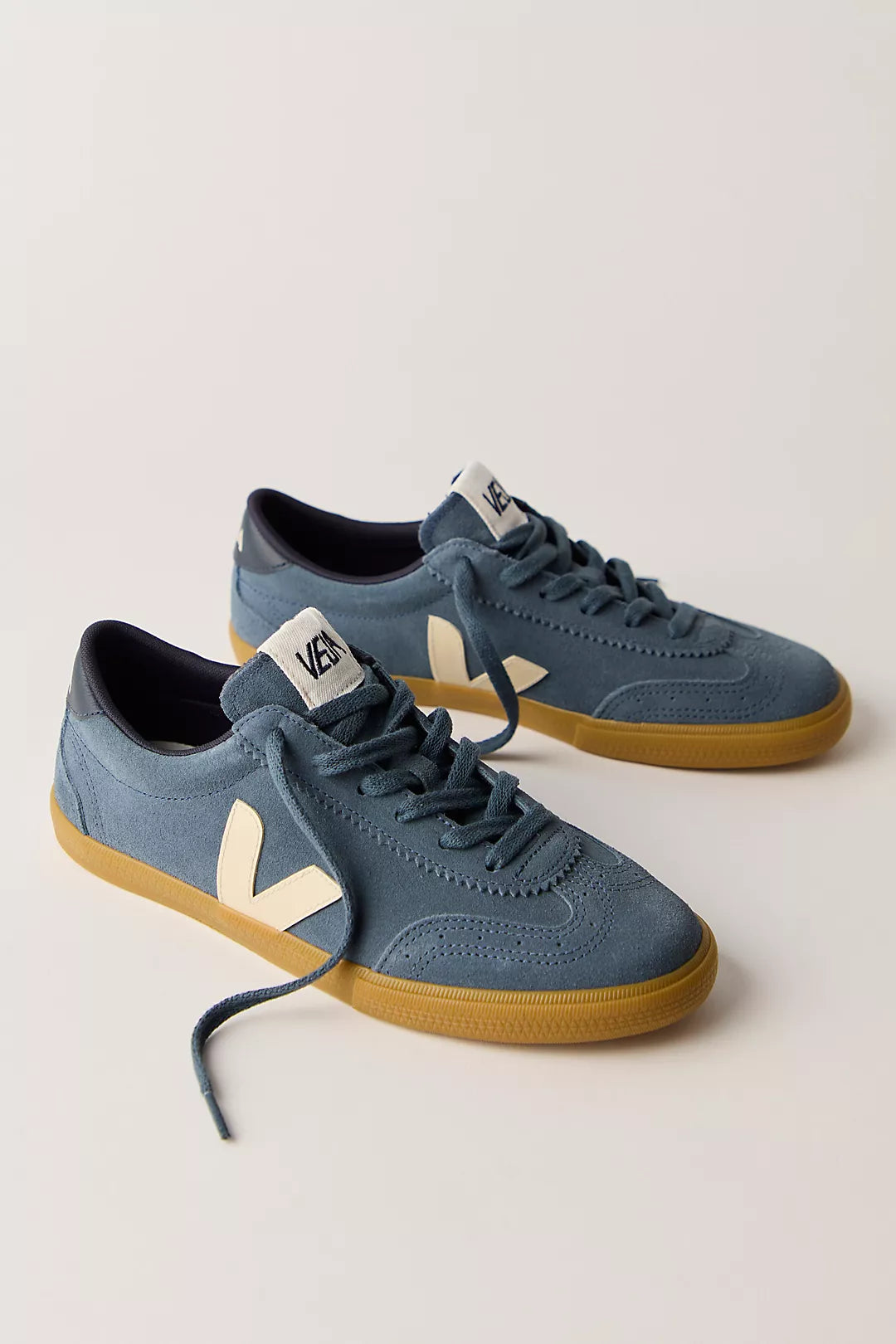Veja Volley Sneakers