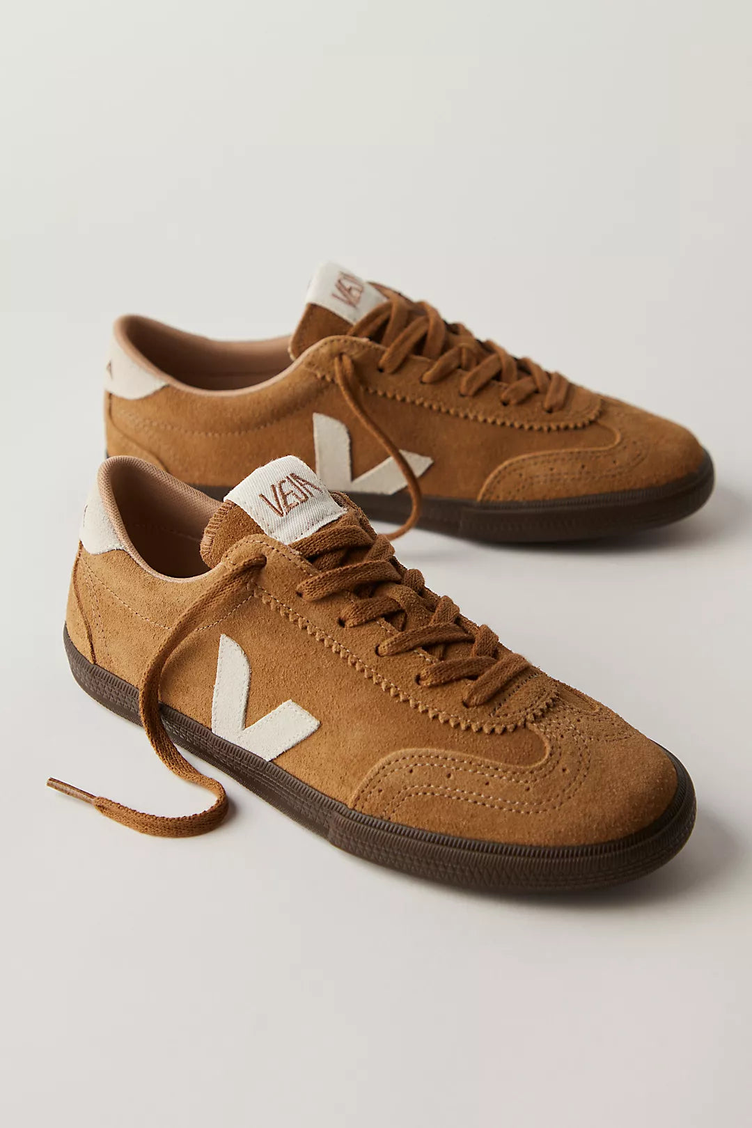 Veja Volley Sneakers