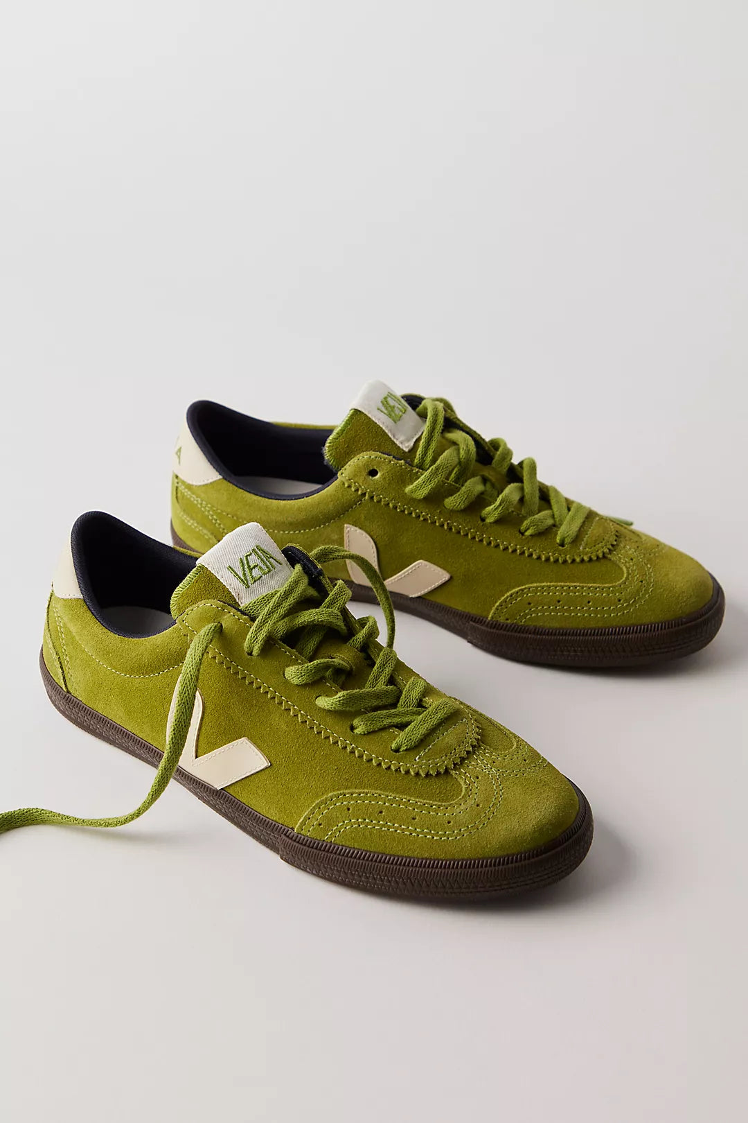 Veja Volley Sneakers
