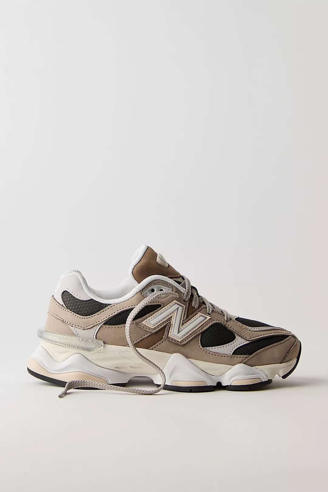 New Balance 9060 Sneakers