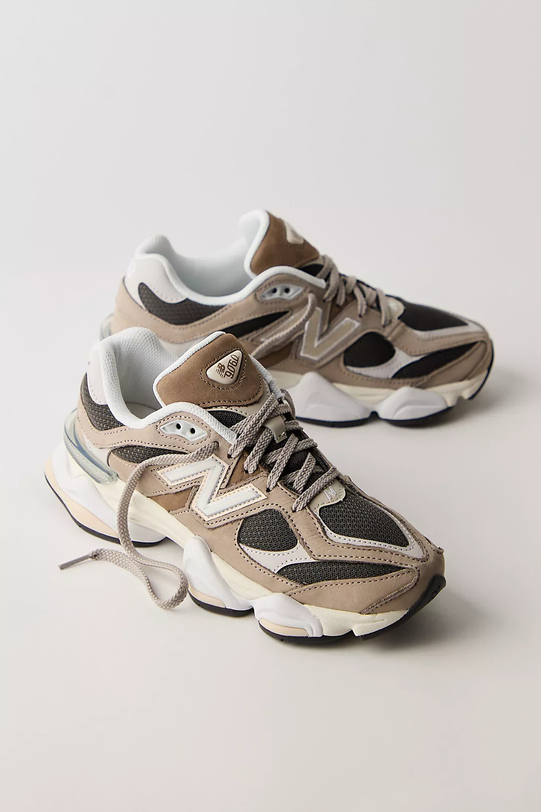 New Balance 9060 Sneakers
